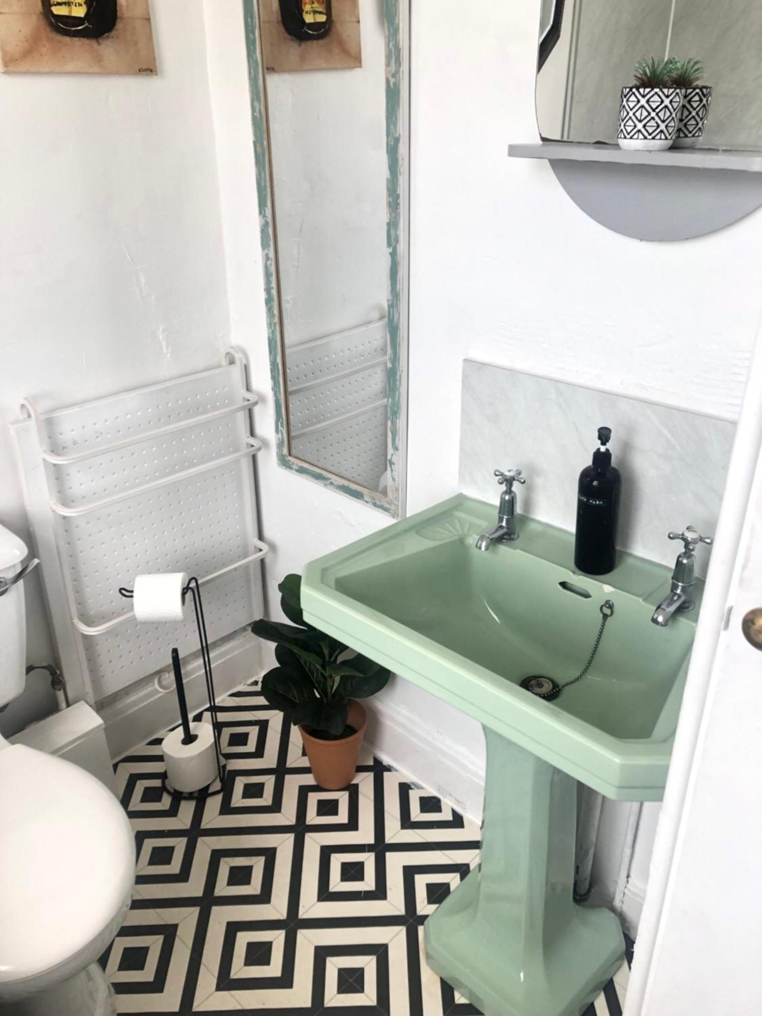 New! Castle View Studio Apartment Scarborough Luaran gambar